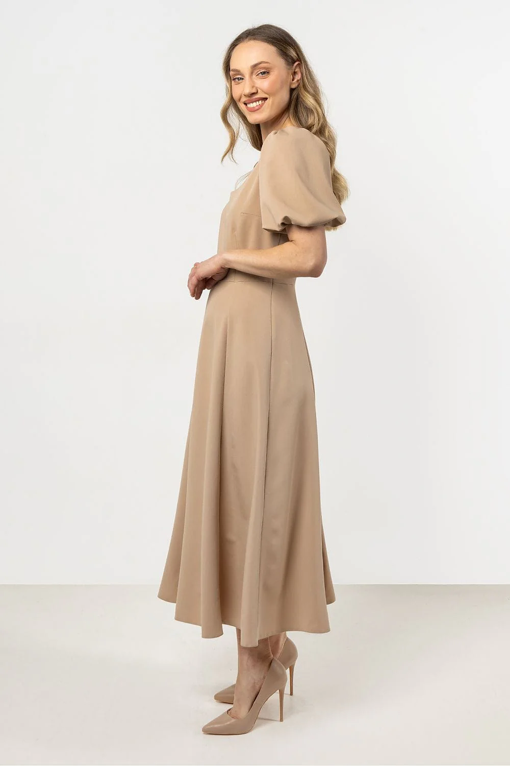 Robe habillée beige manches courtes - Image 2