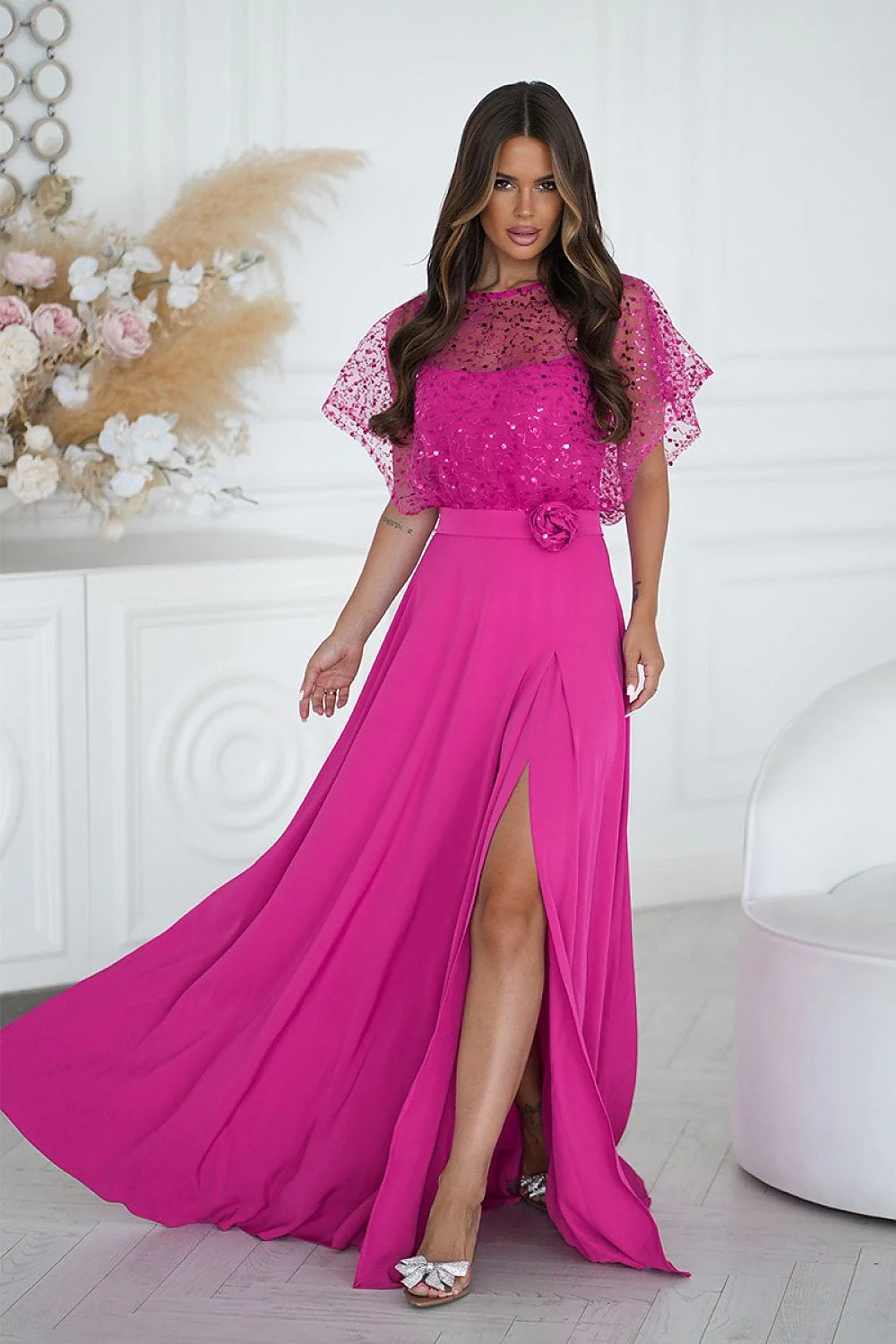 Robe de soirée rose fuchsia longue avec boléro à sequins - Image 2