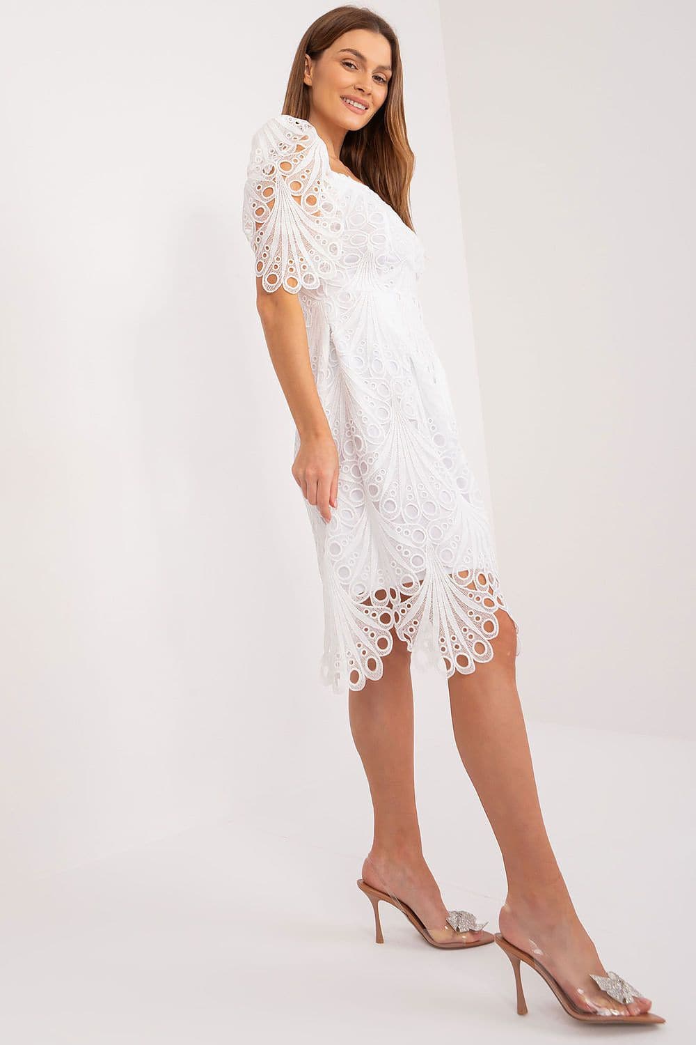 Robe tendre en dentelle blanche - Image 4